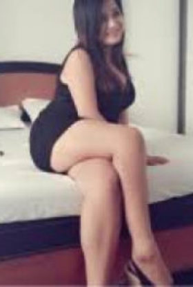 Tina +971529346302, a slim and sensual lover here for VIP sex.
